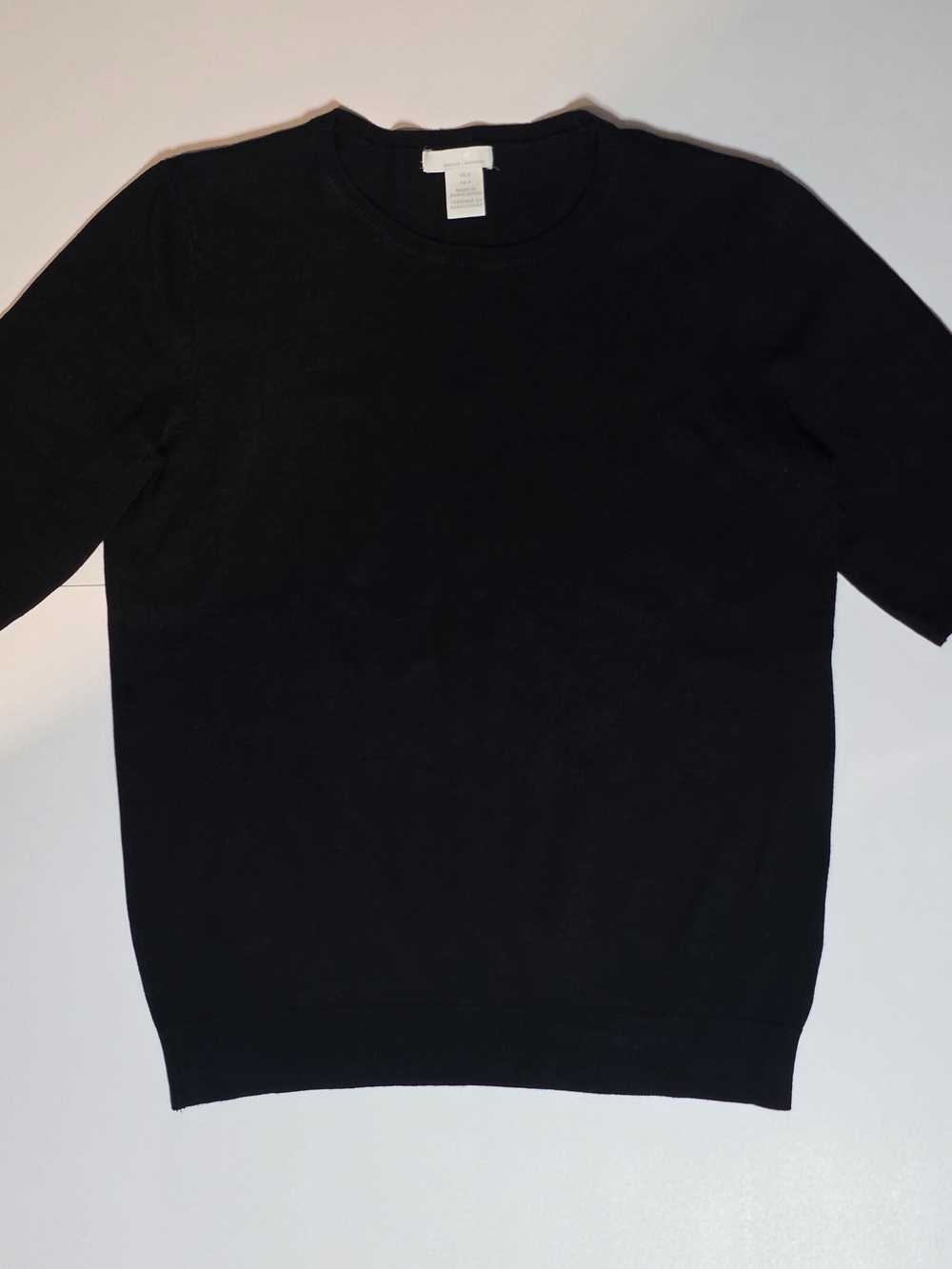 Womens HM Basics Size Small Black Short Sleeve Sweater